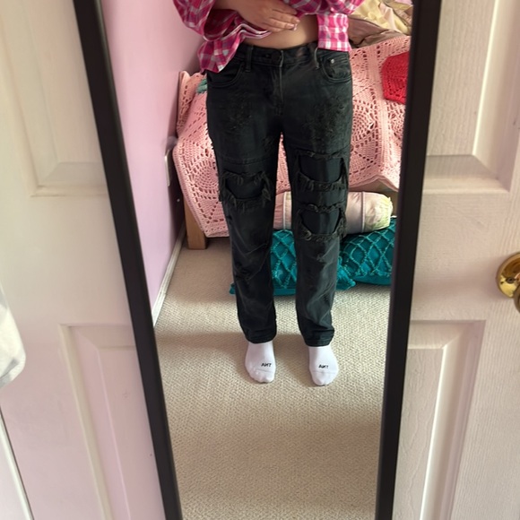 One Teaspoon Distressed Dark Wash Denim - Picture 5 of 6